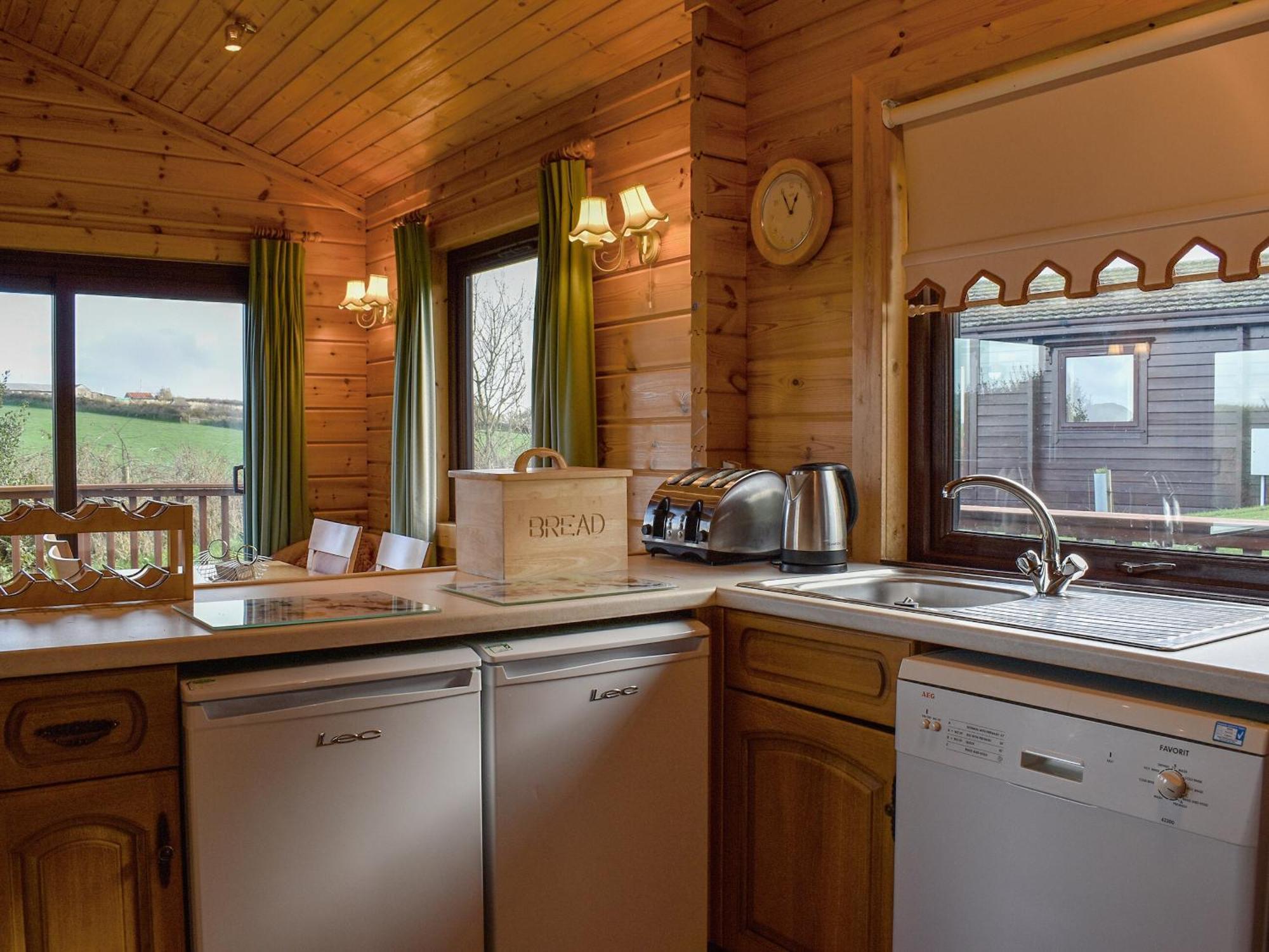 Jasmine Lodge Woolfardisworthy  ภายนอก รูปภาพ