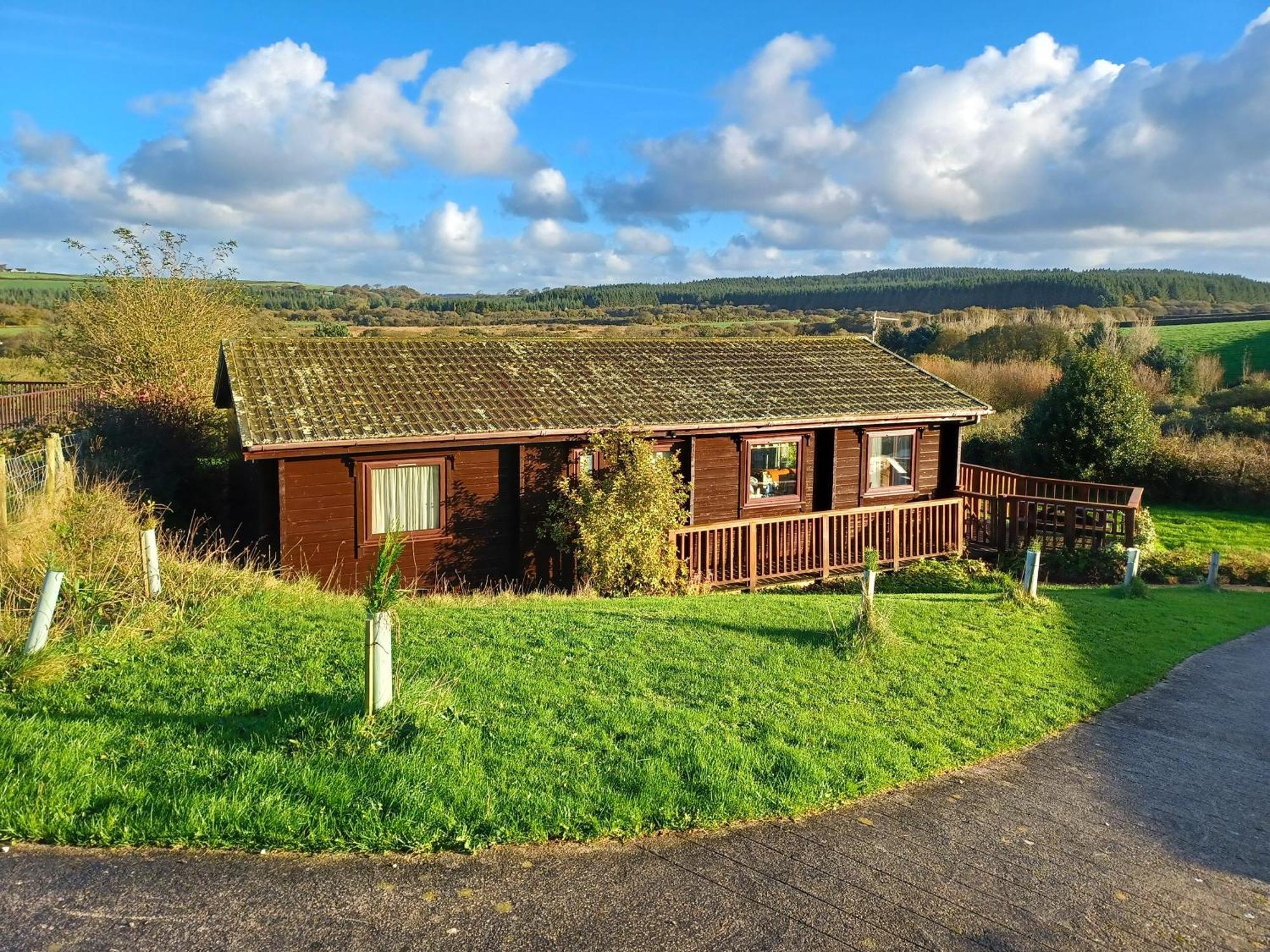 Jasmine Lodge Woolfardisworthy  ภายนอก รูปภาพ
